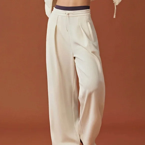 NEIWAI cocoon Cream Women's Pants - Picture 2 of 5